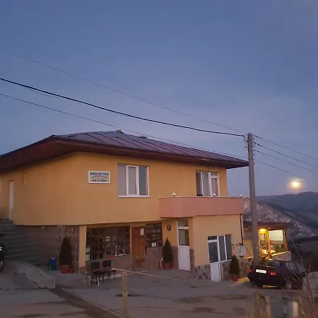 Guest House Chala *